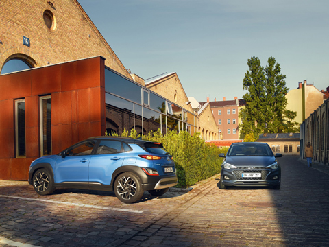 Nejmodernější vyspělé asistenční systémy nového kompaktního SUV Hyundai KONA Hybrid.